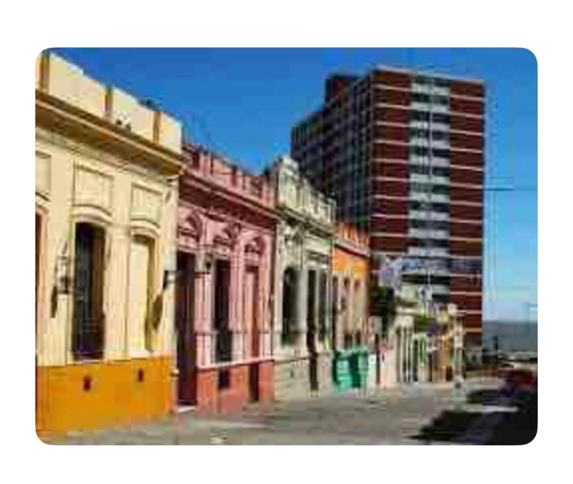 Single En Casa Art Deco En Barrio Sur * Montevideo